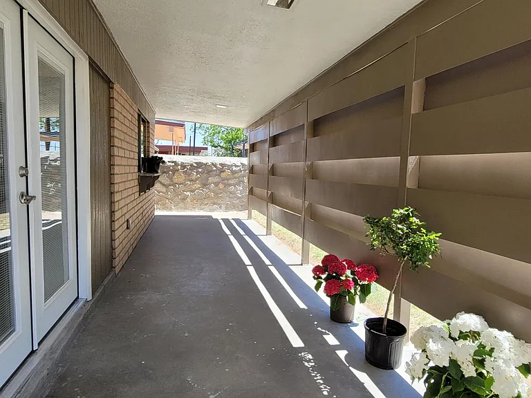 9820 Eloice Rd — Photo 36