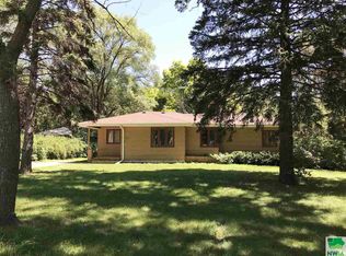 25 Prentis Ave, Vermillion, SD 57069