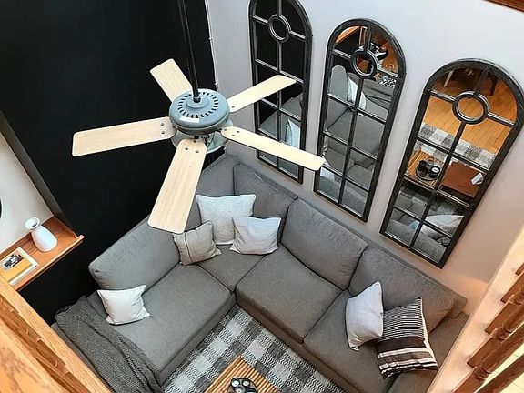 4th image of 339 W 71st St APT 12