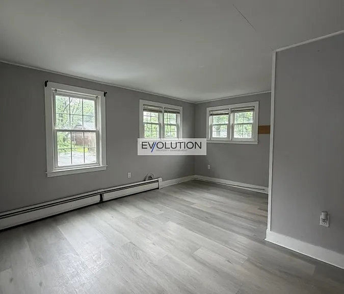 46 Maple St #1 — Photo 2