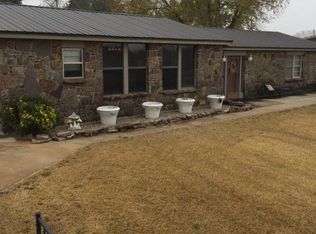 1426 Crane Blvd, Carnegie, OK 73015