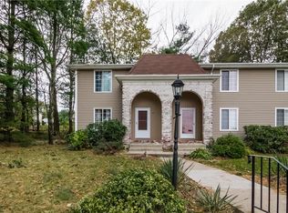35 Marigold Cir, North Providence, RI 02904