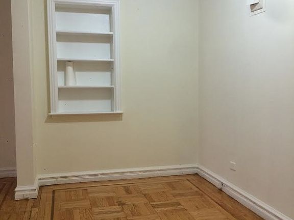 4th image of 5 Continental Ave