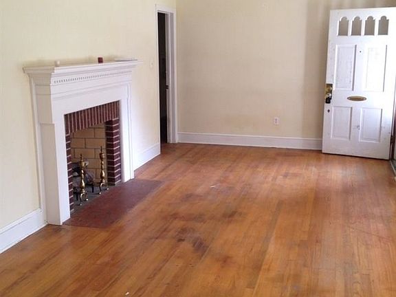 2nd image of 345 Creswell Ave W