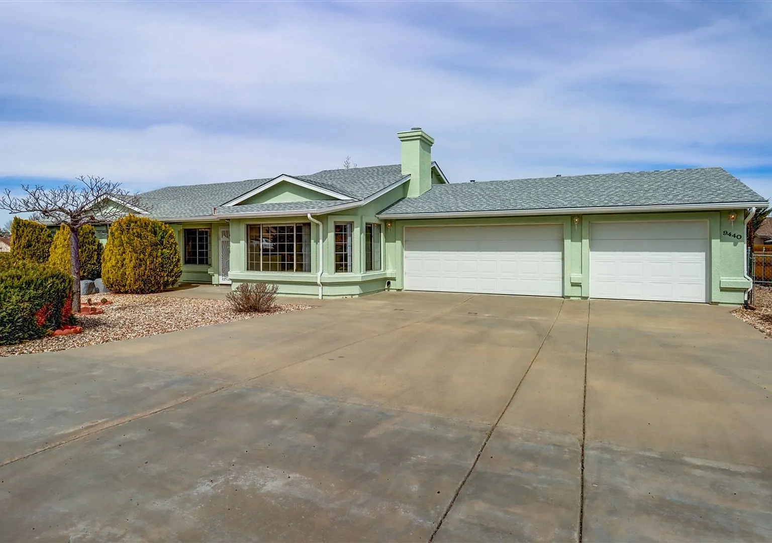 3 Bedroom, 2 bath home with Garage in Prescott Valley — Photo 1