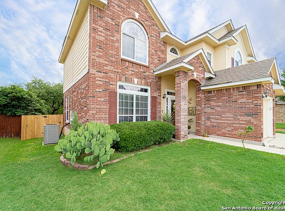 3rd image of 26131 Meadowlark Bay