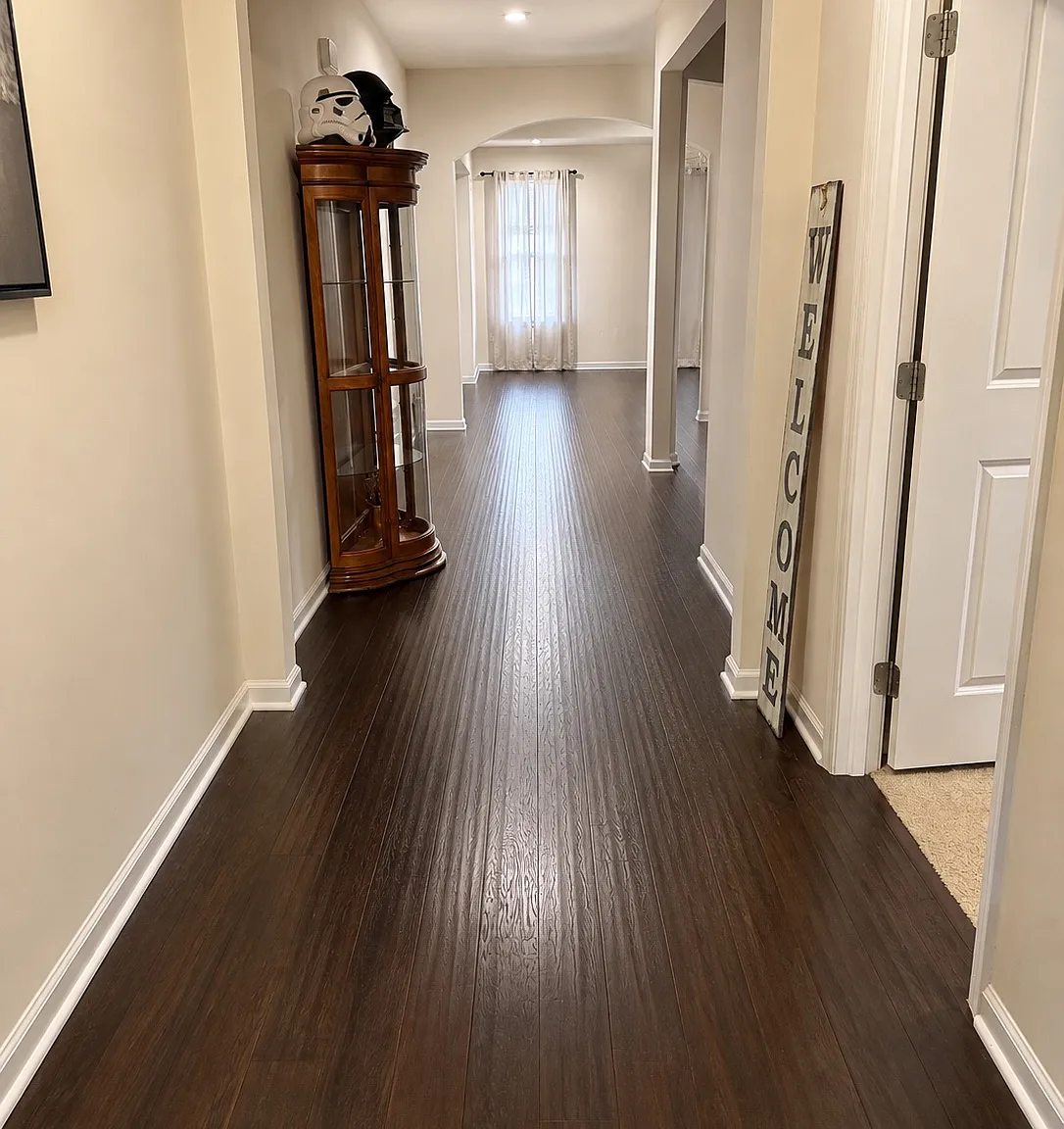 5 bed, 4950 sqft, $4,950 — Photo 2