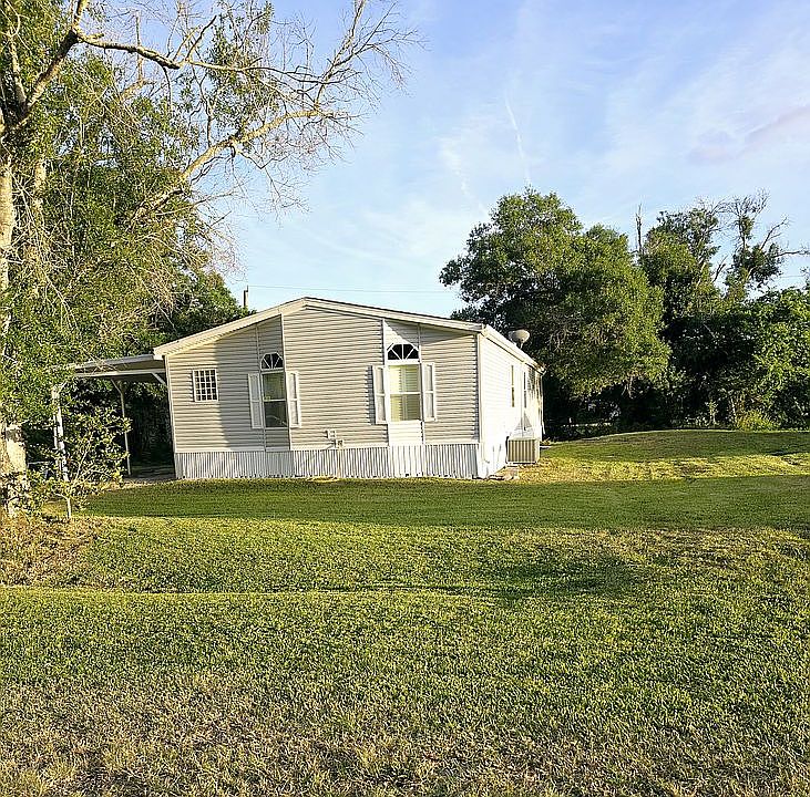 1st image of 6640 NE 10th Ln