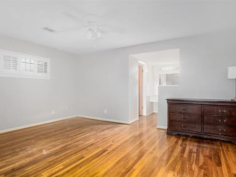 4015 Mischire Dr — Photo 19