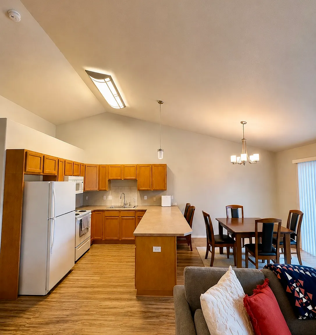 3 bed, 1443 sqft, $1,095 — Photo 2