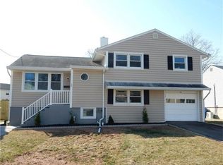 43 Dewitt Ter, Colonia, NJ 07067