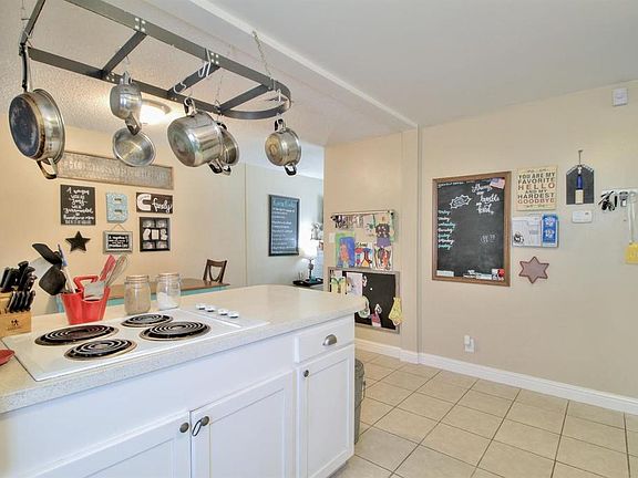 4th image of 1426 Jeffrey Dr