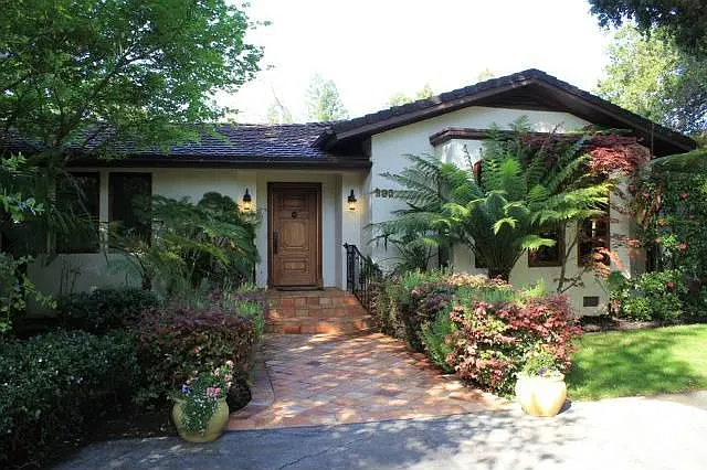 405 Severn Ln photo 1