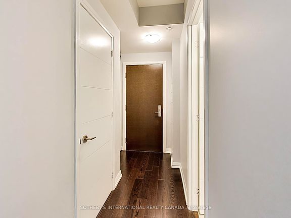 4th image of 460 Adelaide St E #1122
