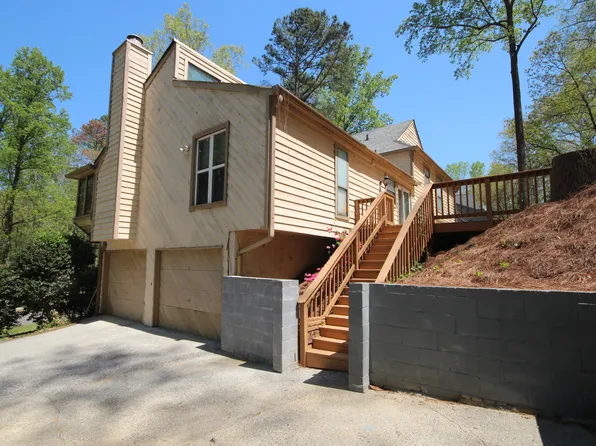 747 Bayliss Dr, Marietta, GA 30068