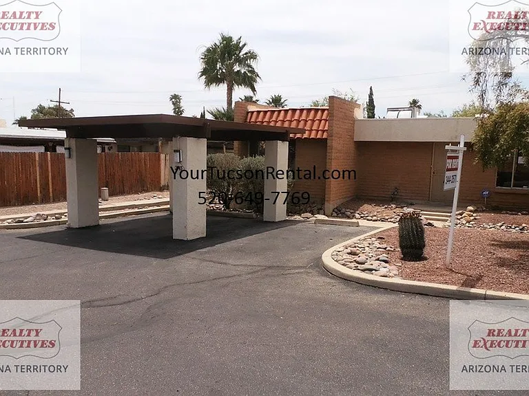 2743 W Sheryl Dr — Photo 2