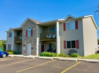 990 N 1st St APT 2, Dekalb, IL 60115