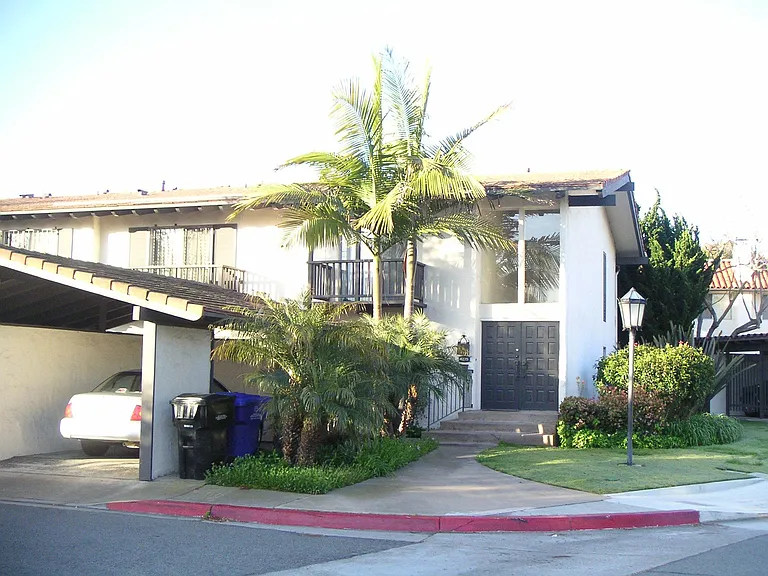 4275 Loma Riviera Ln — Photo 1