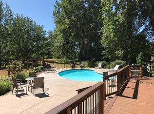 14810 NE 1st St APT D, Bellevue, WA 98007