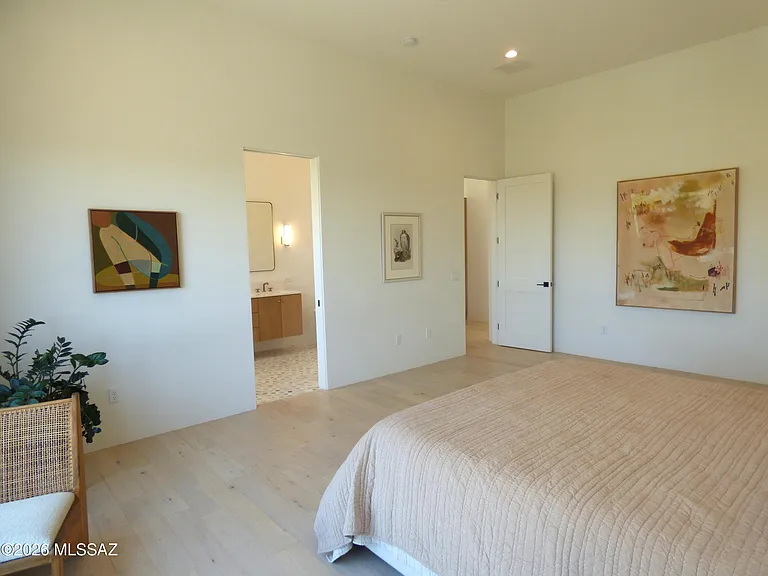 5721 E Paseo Cocospera — Photo 17