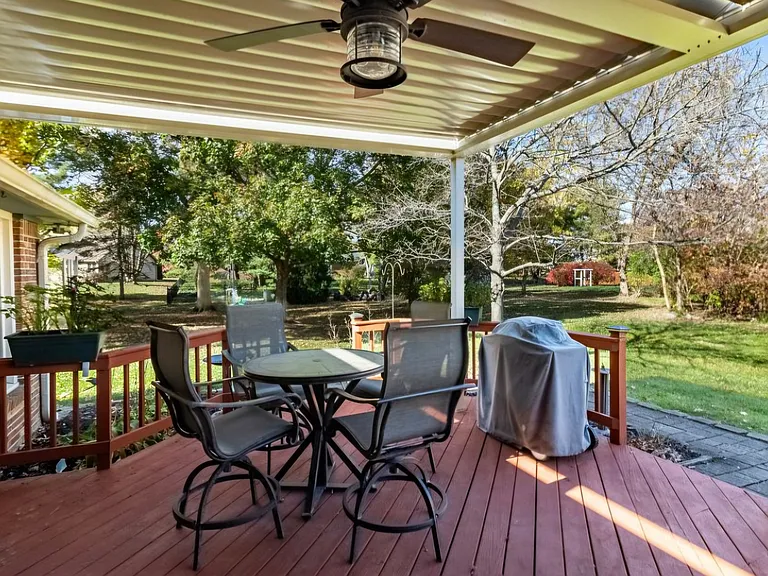 7960 Castle Lake Rd — Photo 2