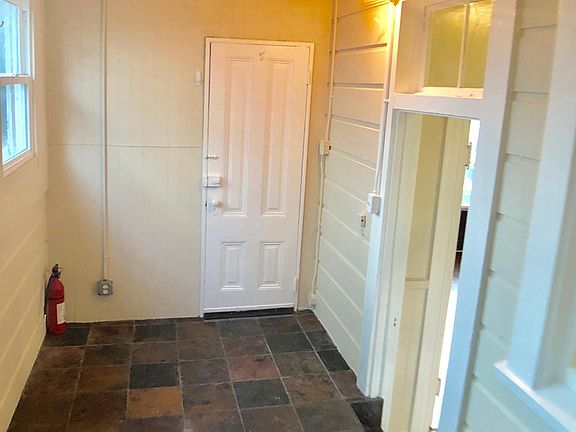 5th image of 3997 17th St #3997