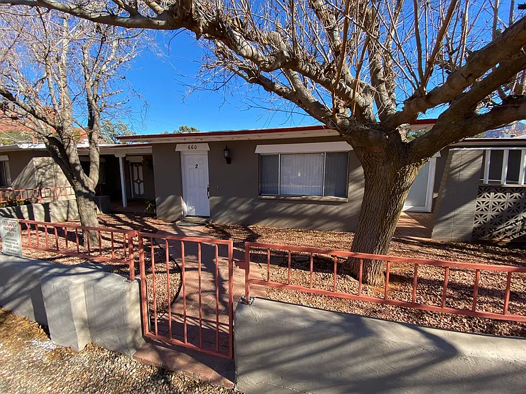 660 Jordan Rd — Photo 2