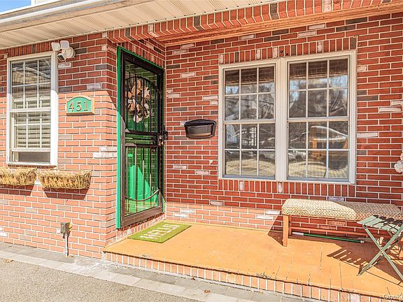 2nd image of 451 E 3rd Street