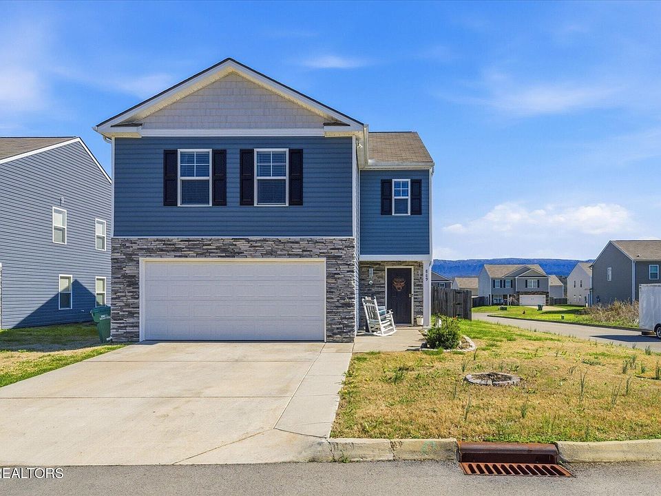 1st image of 889 Old Towne Loop Dr