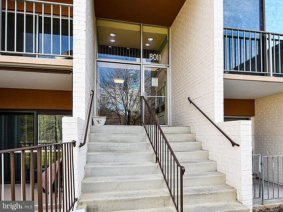 3rd image of 8011 Mandan Rd APT 303