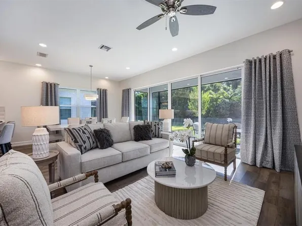 12452 Violet LN, NAPLES, FL 34120