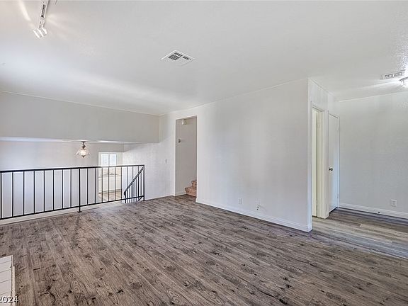 5th image of 4028 Nook Way #0