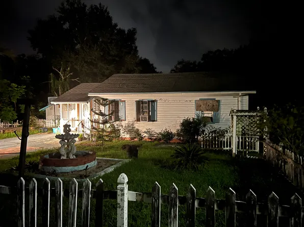 821 S 14th St, Palatka, FL 32177