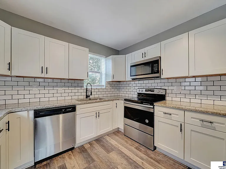 1836 H St #2 — Photo 3