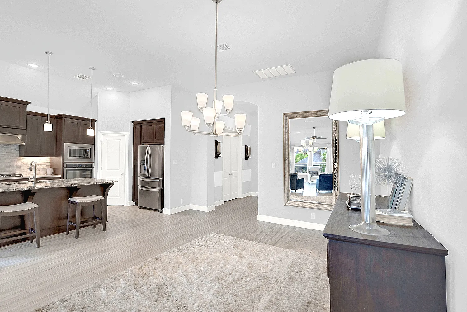 4 bed, 3.5 bath, 2938 sqft, $4,100 — Photo 4