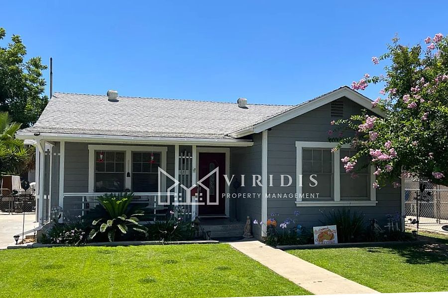 2nd image of 411 Highland Dr