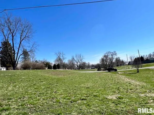 204 3rd St, Matherville, IL 61263