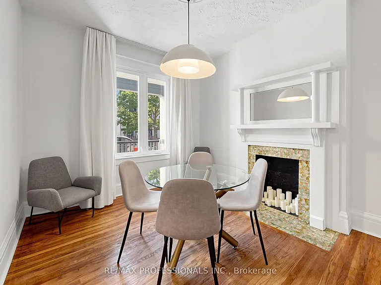 368 Howland Ave — Photo 14