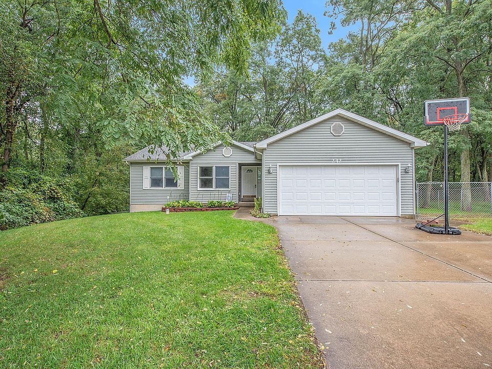 1st image of 242 Embury Dr