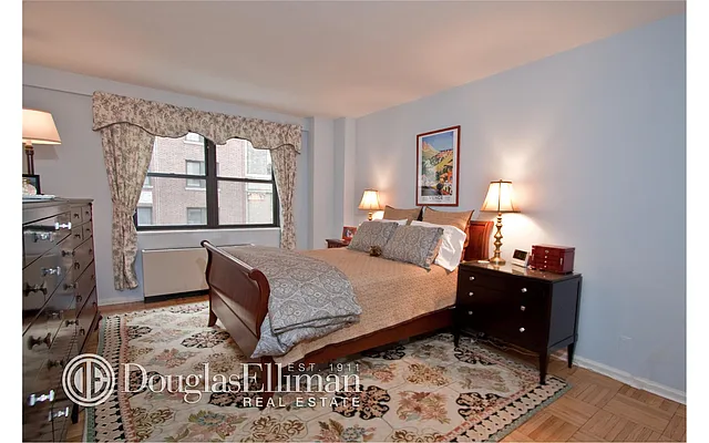 Rented by Douglas Elliman | media 15
