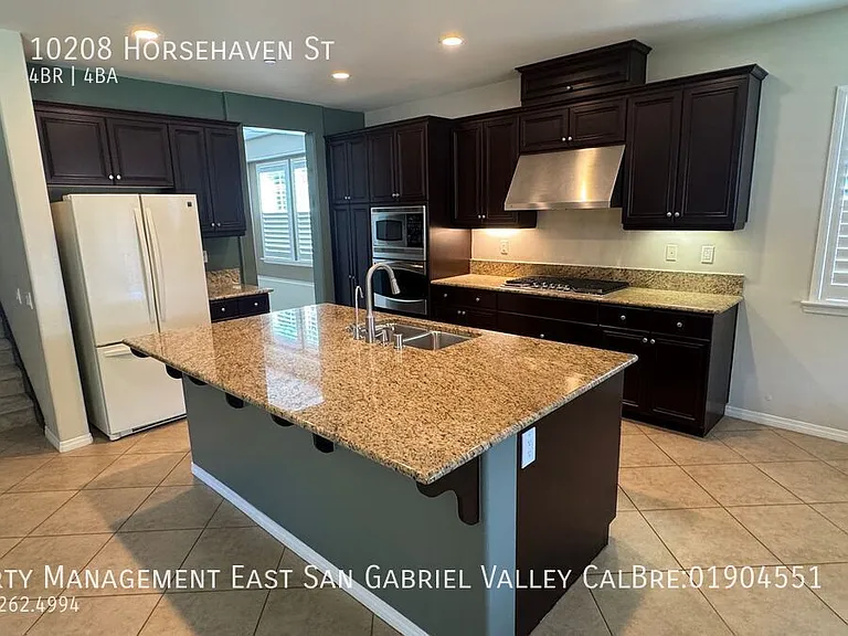10208 Horsehaven St — Photo 17