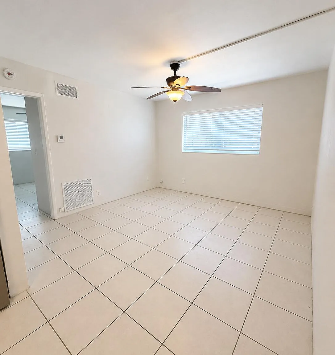 1 bed, 1.0 bath, 4529 sqft, $1,675 — Photo 3