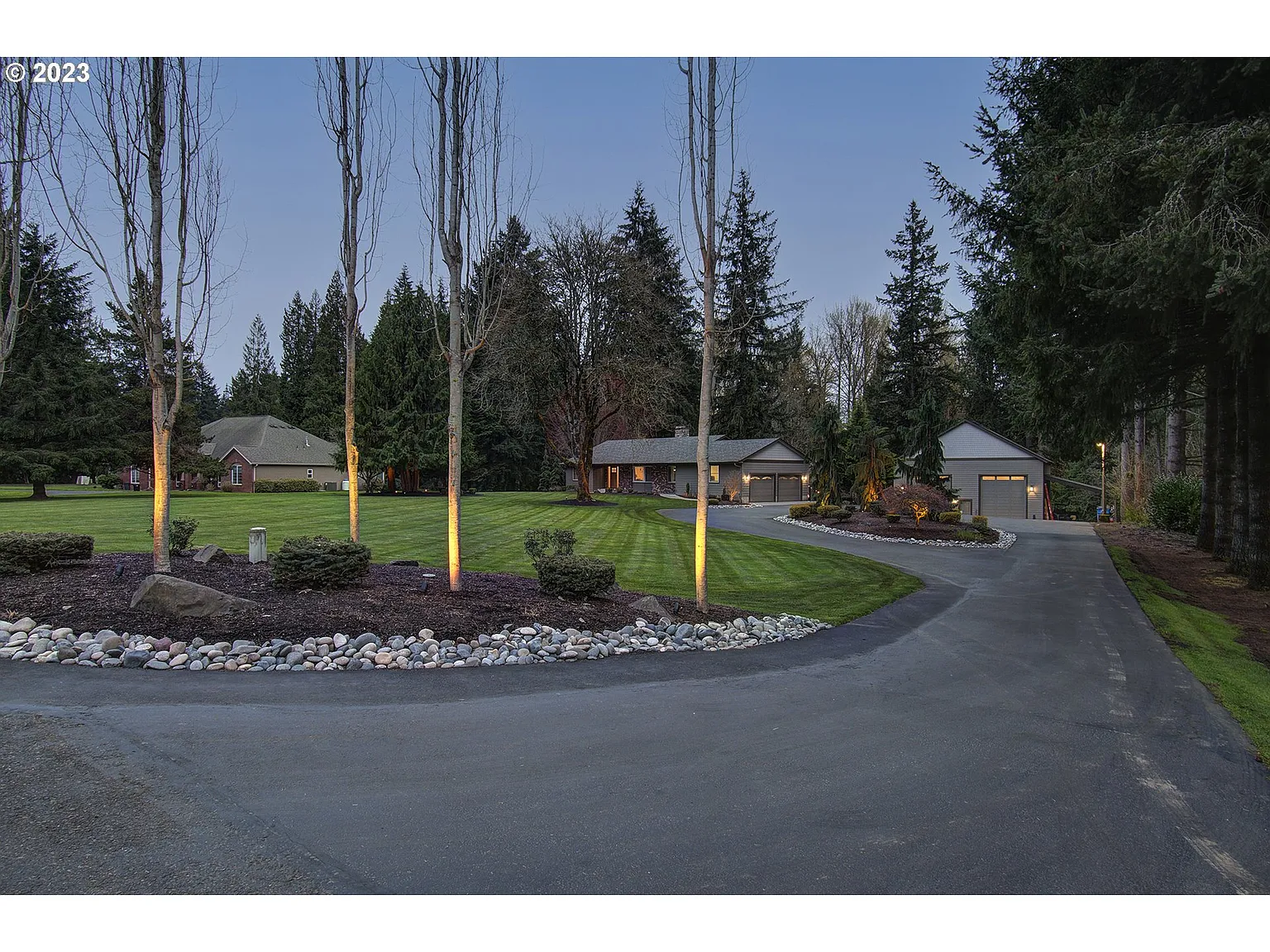 13025 NE Prairie Rd photo 1