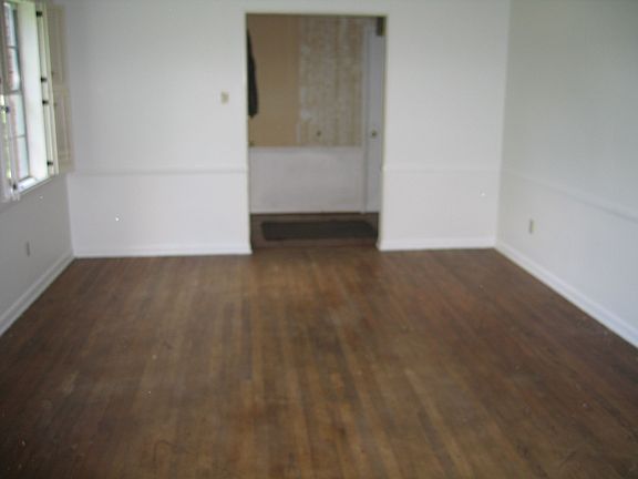 Formal living/dining room