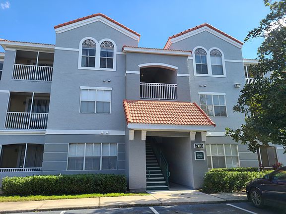 3rd image of 18001 Richmond Place Dr APT 715