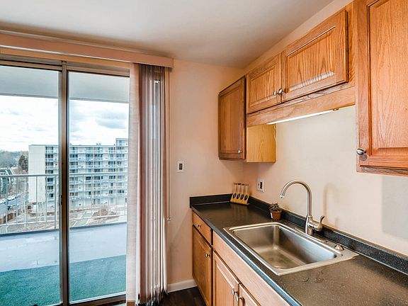 5th image of 4801 E 9th Ave APT 709S