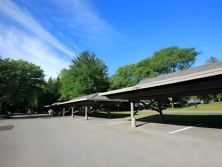 Woodlake — Photo 17