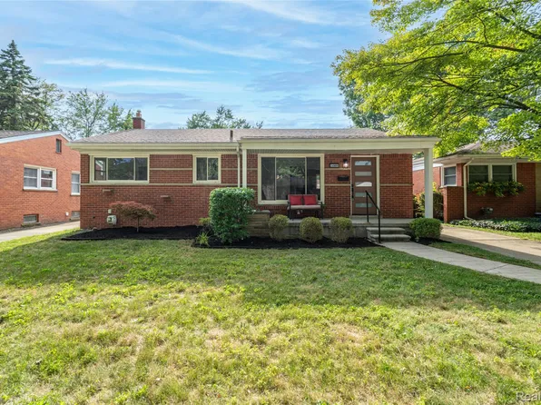 24021 Geneva St, Oak Park, MI 48237