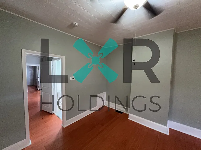 132 W Hansberry St — Photo 12