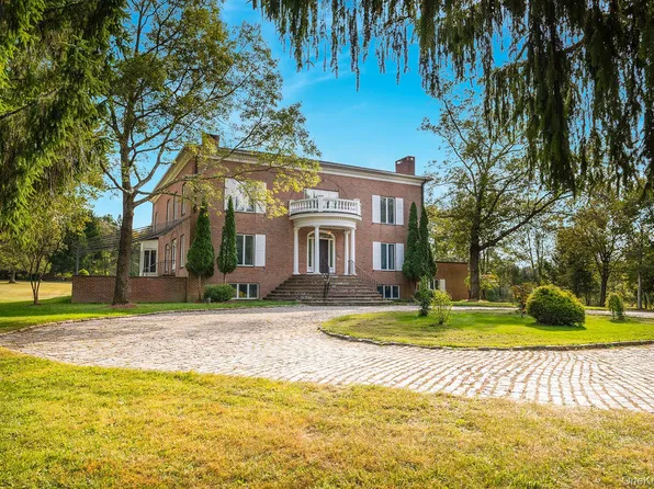 604 N Quaker Hill Road, Pawling, NY 12564